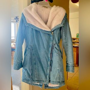 Venus Brand size 2 fleeced lined denim coat. Size 2. Worn twice.
